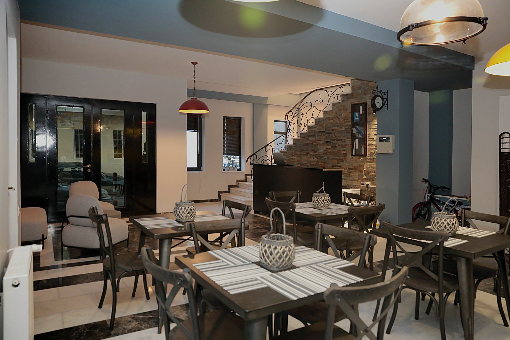 G-Old Town Hotell Tbilisi Eksteriør bilde