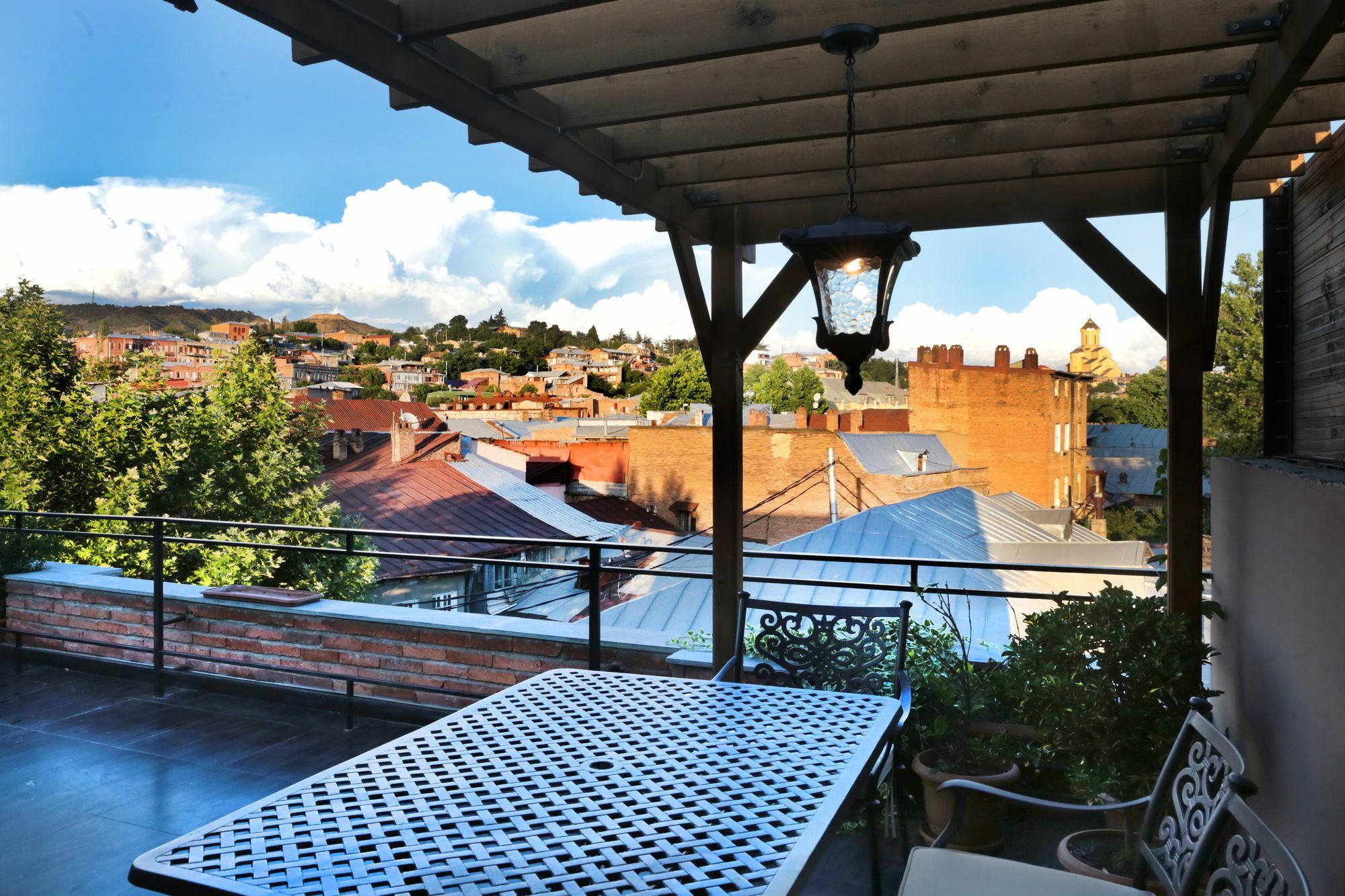 G-Old Town Hotell Tbilisi Eksteriør bilde